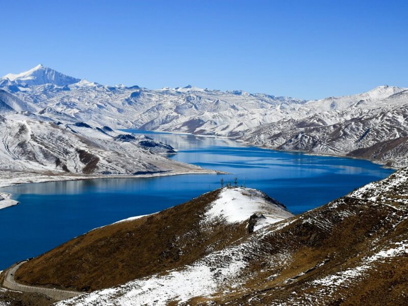 yamdrok-lake-under-snow.jpg